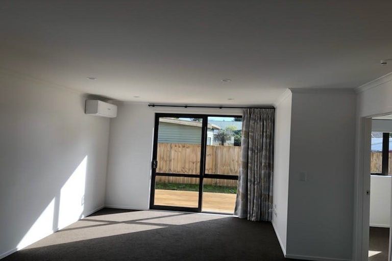 Photo of property in 38u2 Smith Street, Frankton, Hamilton, 3204