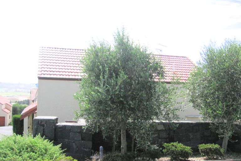 Photo of property in 6/5 Spencer Road, Oteha, Auckland, 0632