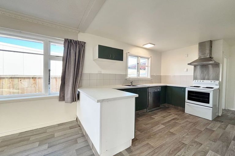 Photo of property in 22 Charlcott Street, Burnside, Christchurch, 8053