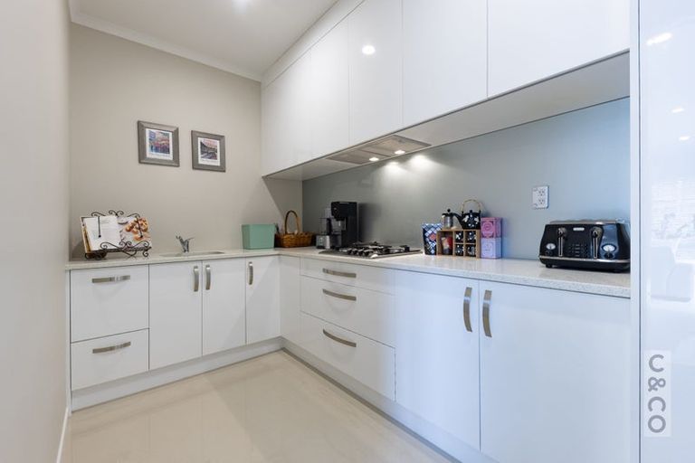 Photo of property in 14 Dinning Road, Riverhead, 0820