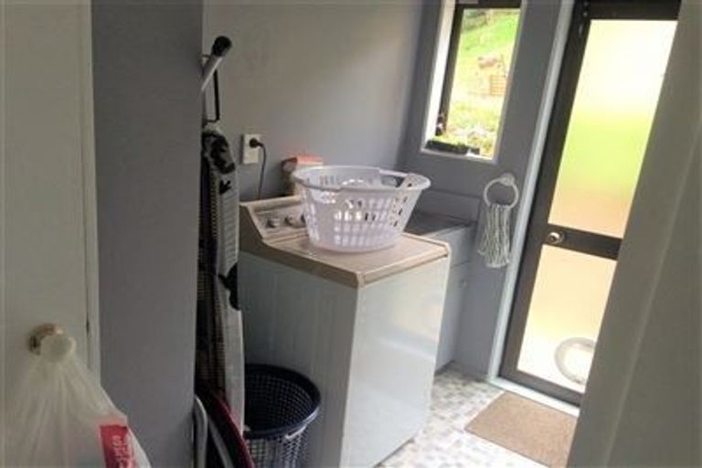 Photo of property in 29 Seagull Place, Whitby, Porirua, 5024