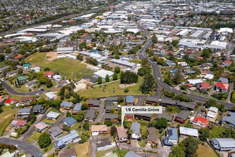 Photo of property in 1/8 Camilla Grove, Totara Vale, Auckland, 0629