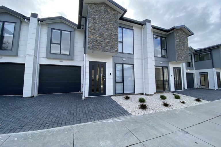 Photo of property in 64b Landscape Road, Papatoetoe, Auckland, 2025