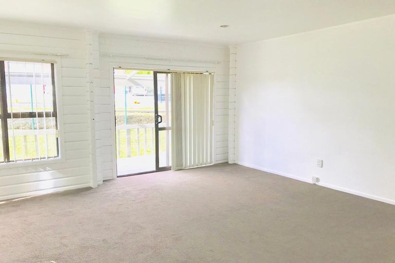 Photo of property in 3/79 Great South Road, Manurewa, Auckland, 2102