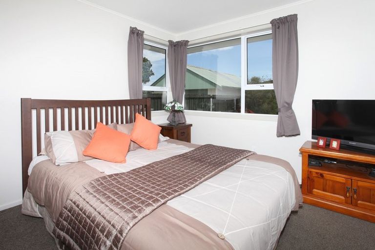 Photo of property in 13 Ruakaka Street, Hornby, Christchurch, 8042
