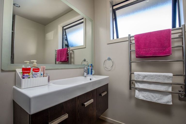 Photo of property in 90 Inniscort Street, Cromwell, 9310