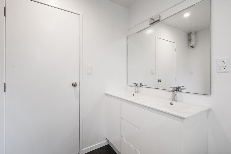 Photo of property in 53 Hamilton Road, Cambridge, 3434