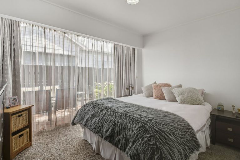 Photo of property in 33a Hargest Crescent, Saint Kilda, Dunedin, 9012