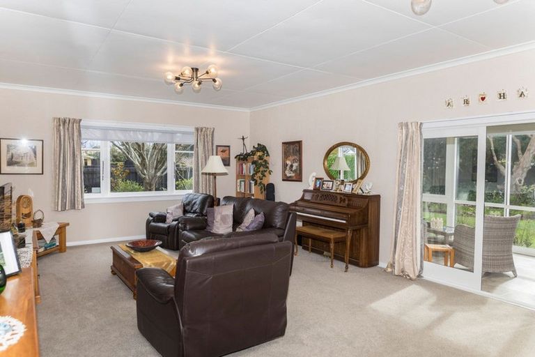 Photo of property in 64 Guy Street, Dannevirke, 4930