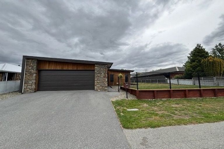 Photo of property in 41 Jollys Road, Cromwell, 9310