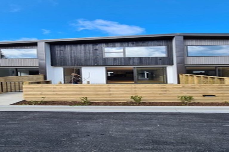 Photo of property in 22 Rua Kai Way, Brooklyn, Wellington, 6021