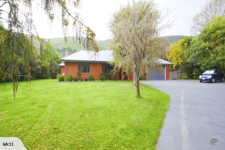 Photo of property in 10 Deavoll Place, Heathcote Valley, Christchurch, 8022