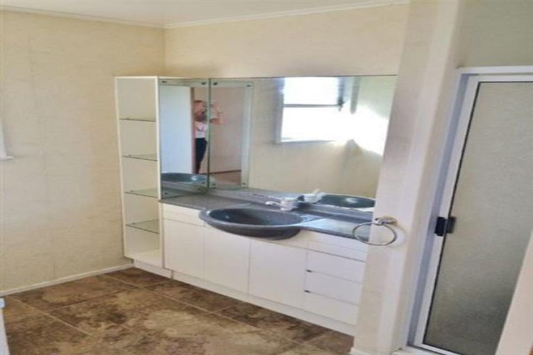 Photo of property in 22 Roseanne Road, Manurewa, Auckland, 2102