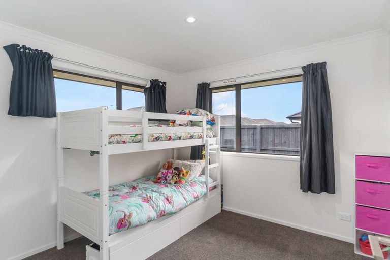 Photo of property in 5 Ragley Way, Rolleston, 7615