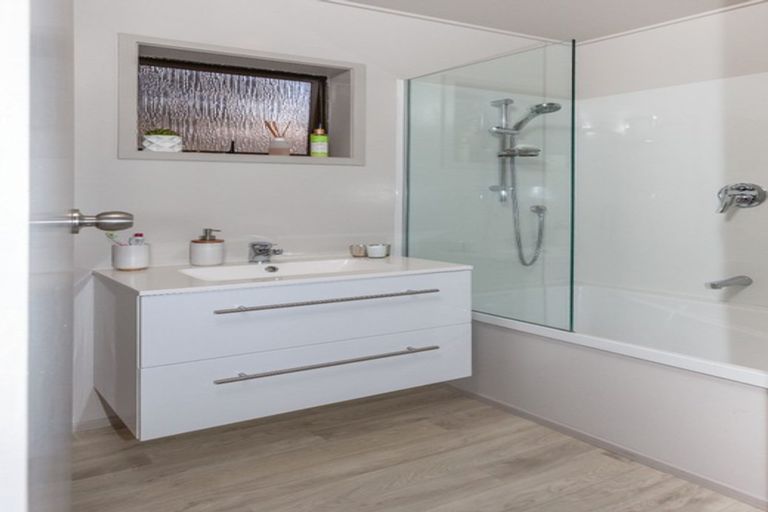 Photo of property in 129 Lorraine Place, Whangamata, 3620