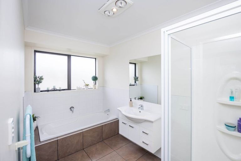 Photo of property in 381 Gleneagles Drive, Te Awamutu, 3800