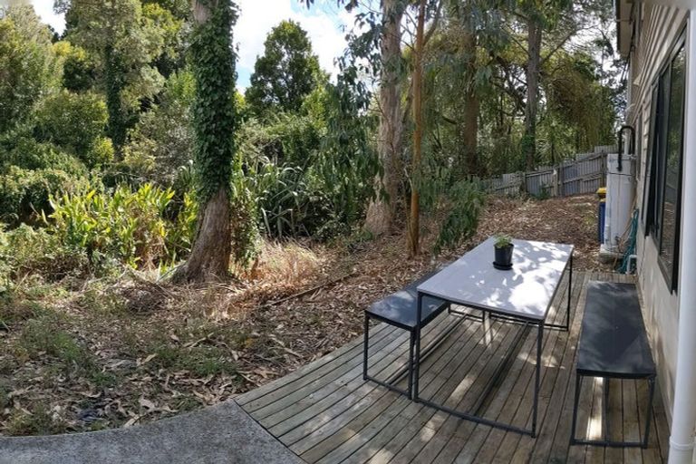 Photo of property in 20a Malmo Place, Massey, Auckland, 0614