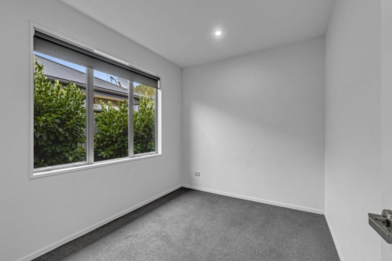 Photo of property in 10 Peak Crescent, Kaiapoi, 7630