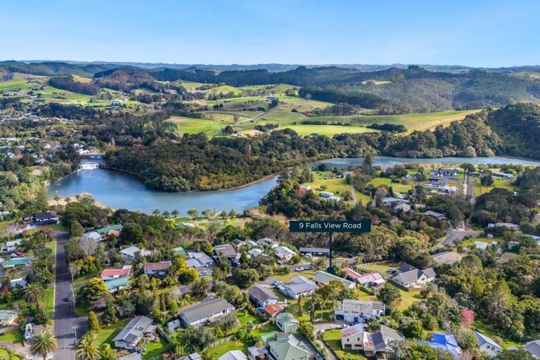 Photo of property in 9 Falls View Road, Haruru, 0204