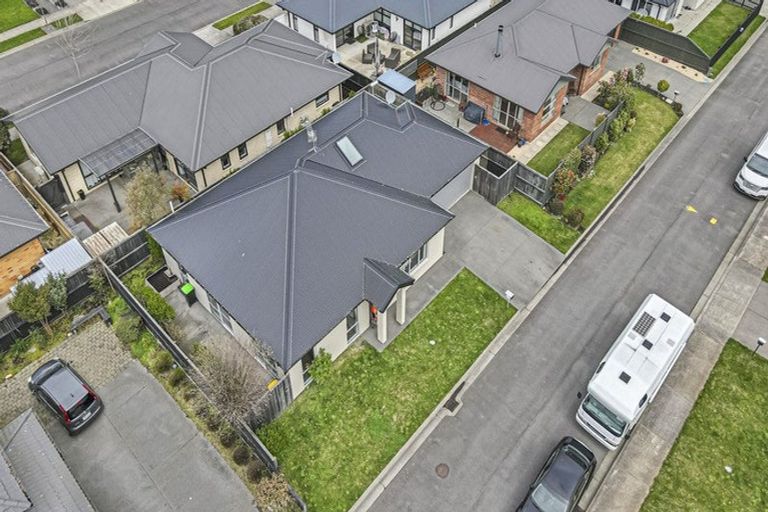 Photo of property in 10 Peak Crescent, Kaiapoi, 7630