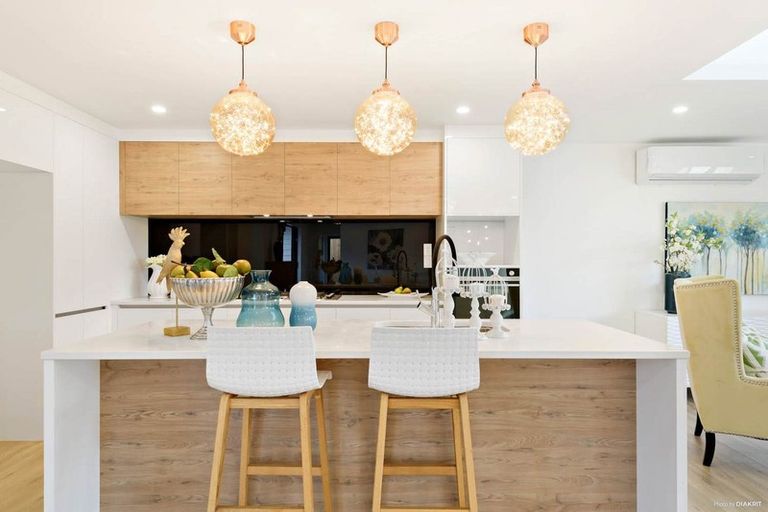 Photo of property in 24 Maraeariki Avenue, Orewa, 0931