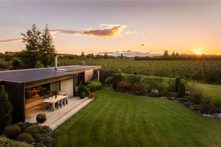 Photo of property in 91 Basil Road, Meeanee, Napier, 4112