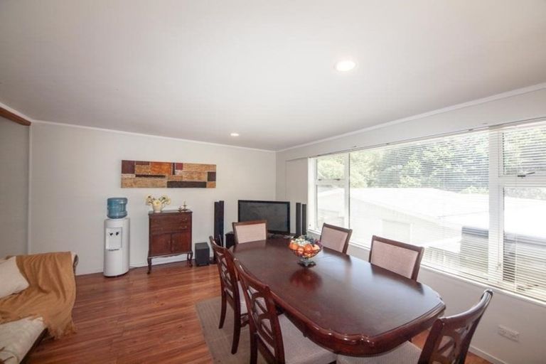 Photo of property in 271 Middleton Road, Glenside, Wellington, 6037
