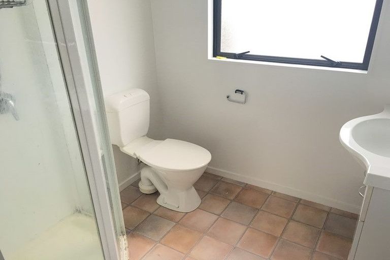 Photo of property in 27/8 Margan Avenue, New Lynn, Auckland, 0600