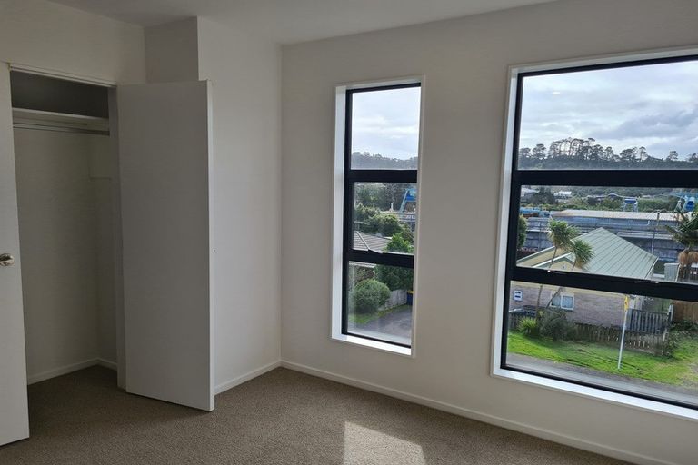 Photo of property in 3/122 Pooks Road, Ranui, Auckland, 0612