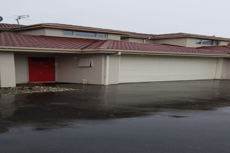 Photo of property in 52d Brockworth Place, Riccarton, Christchurch, 8011