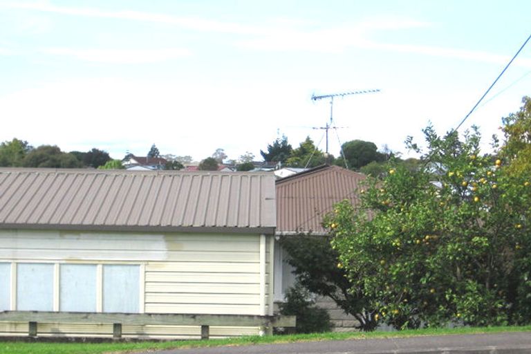 Photo of property in 28 Forest Hill Road, Henderson, Auckland, 0612