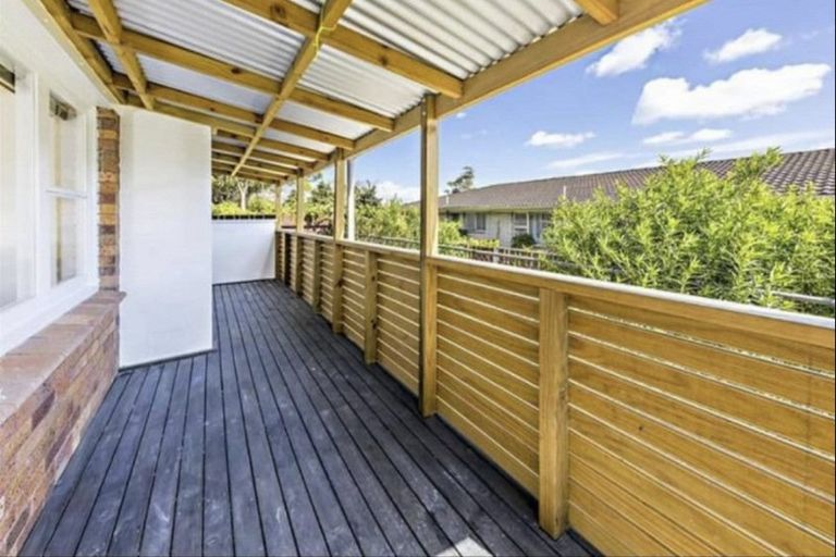 Photo of property in 4/100 Coronation Road, Papatoetoe, Auckland, 2025