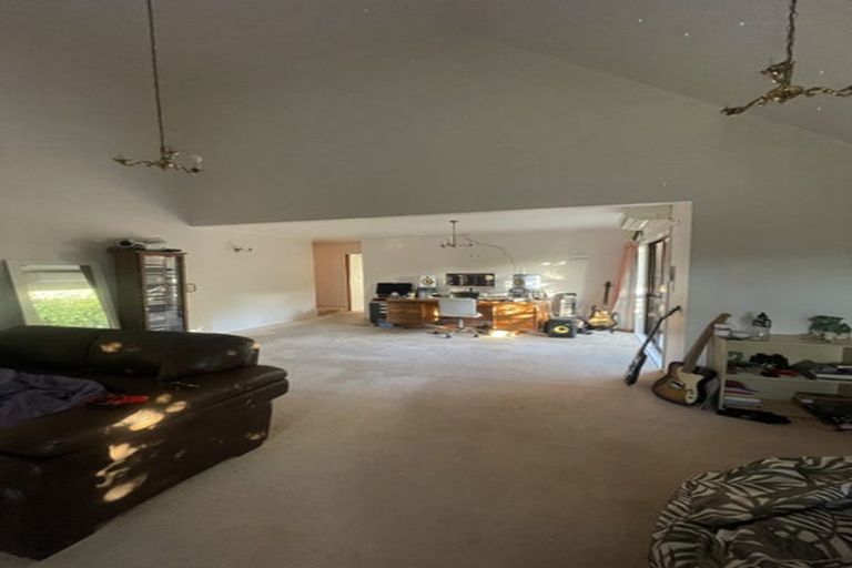 Photo of property in 7 Silverton Place, Churton Park, Wellington, 6037