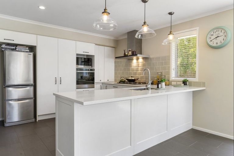 Photo of property in 5 Jessie Rise, Riverhead, 0820