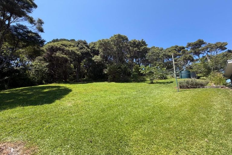 Photo of property in 274 Scenic Drive, Titirangi, Auckland, 0604