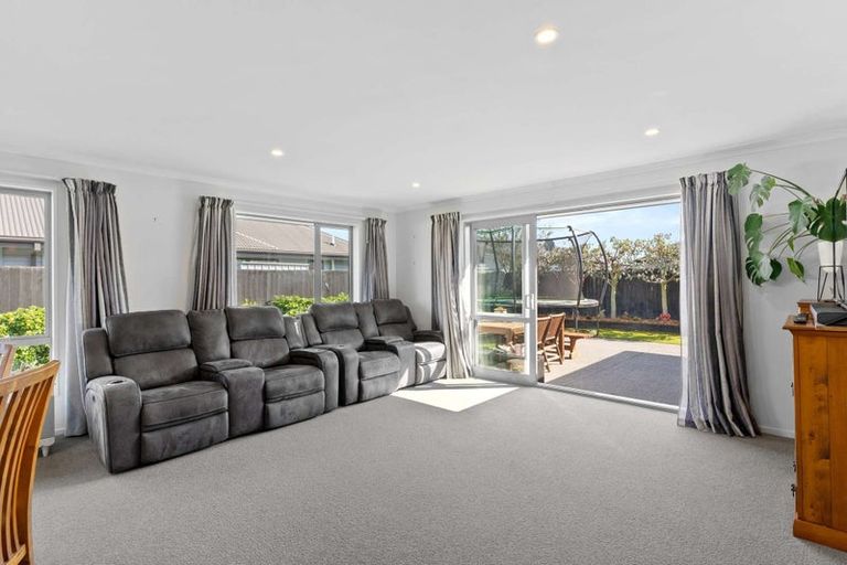 Photo of property in 4 Urihia Street, Marshland, Christchurch, 8083
