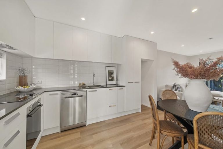 Photo of property in 4/218 Lyttelton Street, Spreydon, Christchurch, 8024