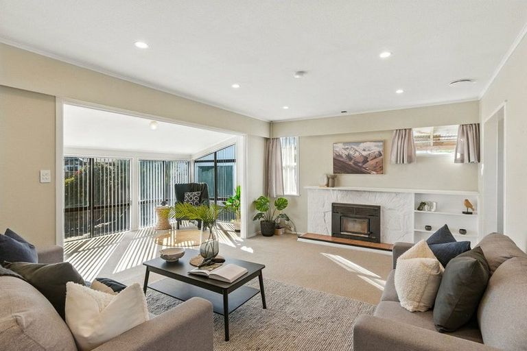 Photo of property in 49 Toru Road, Paraparaumu Beach, Paraparaumu, 5032