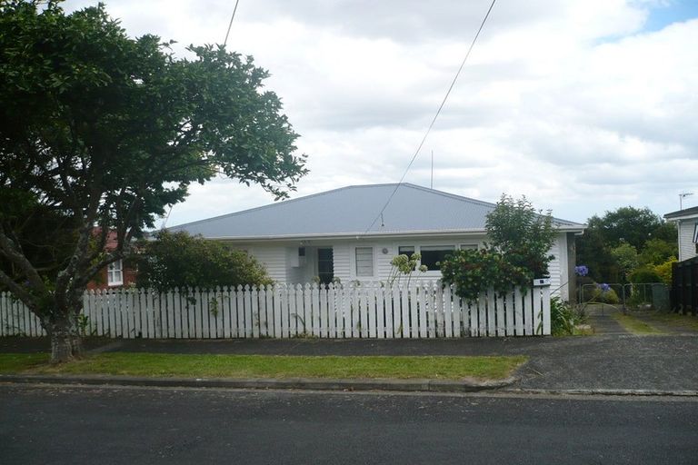 Photo of property in 7 Matatea Avenue, Pukekohe, 2120