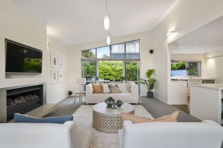 Photo of property in 9 Saint Maroun Rise, The Gardens, Auckland, 2105