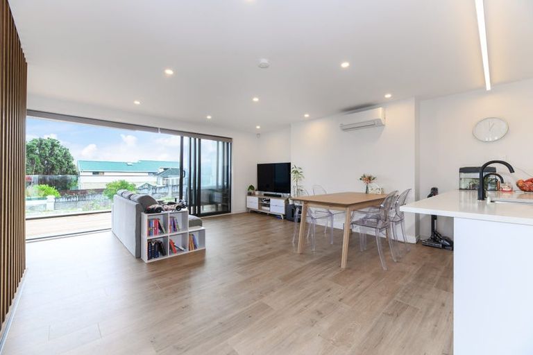 Photo of property in 1/8 Reeves Road, Pakuranga, Auckland, 2010