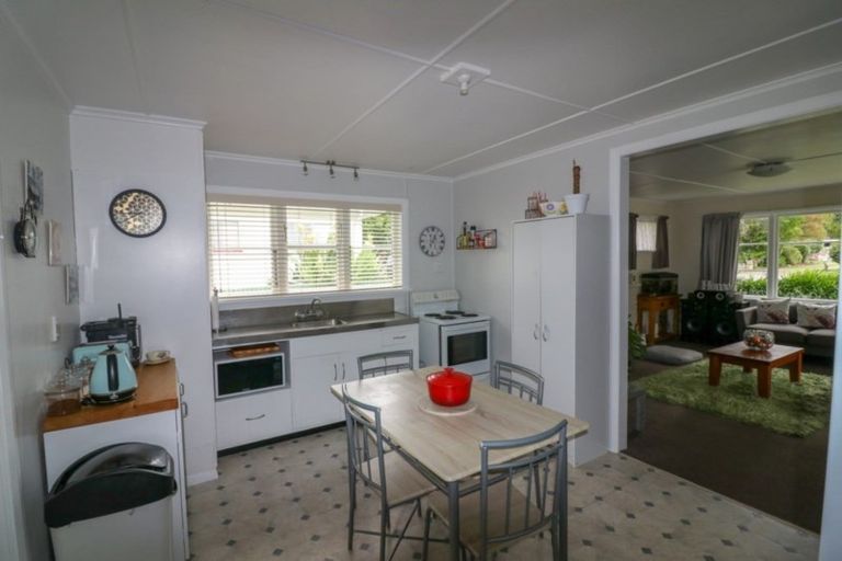 Photo of property in 3 Mathew Street, Dannevirke, 4930