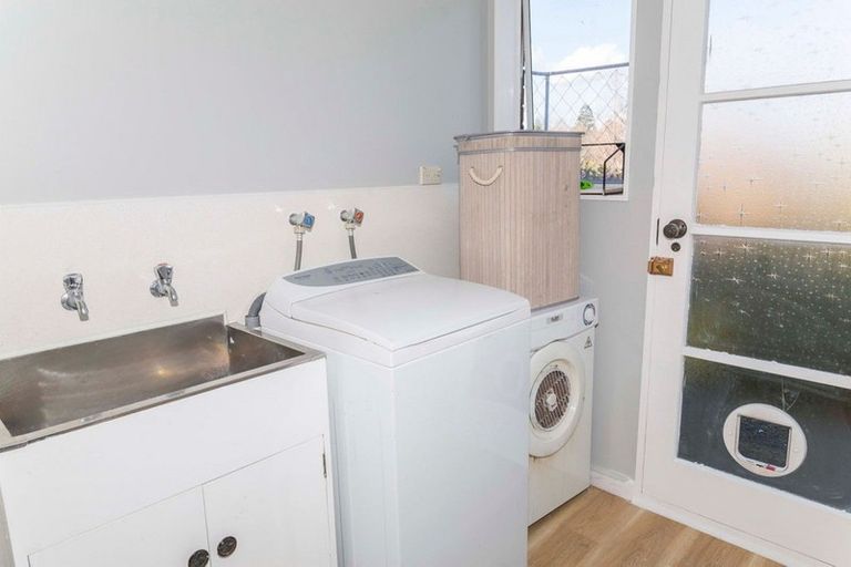 Photo of property in 84 Guy Street, Dannevirke, 4930