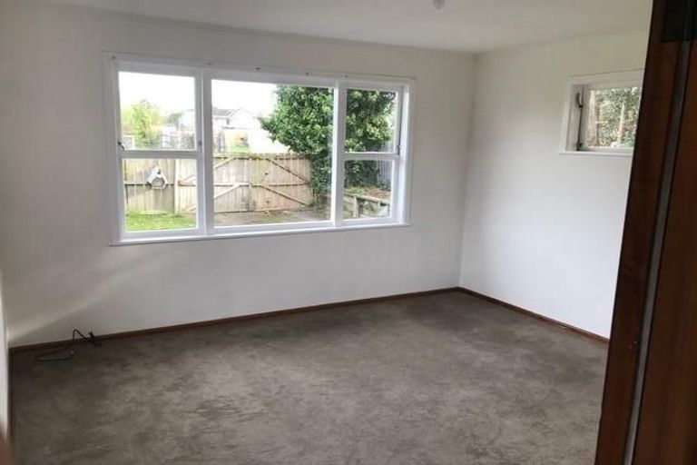 Photo of property in 2 Hinau Road, Mangere Bridge, Auckland, 2022