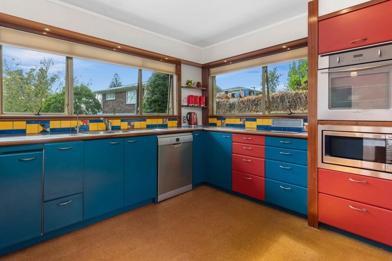 Photo of property in 18 Matipo Avenue, Pomare, Rotorua, 3015