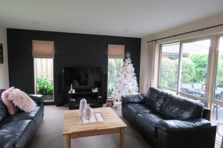 Photo of property in 9 Lassiter Green, Northwood, Christchurch, 8051