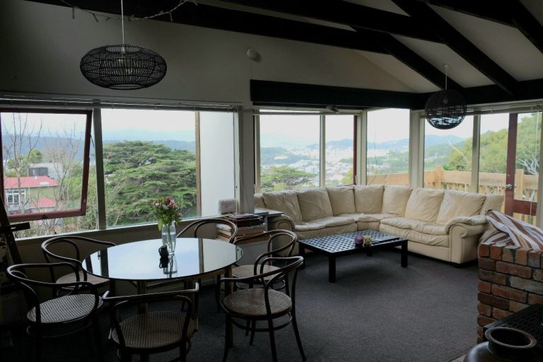 Photo of property in 21a Hadfield Terrace, Kelburn, Wellington, 6012