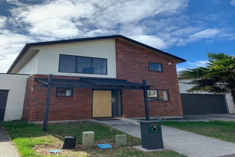 Photo of property in 16 Secoia Crescent, Mangere, Auckland, 2022