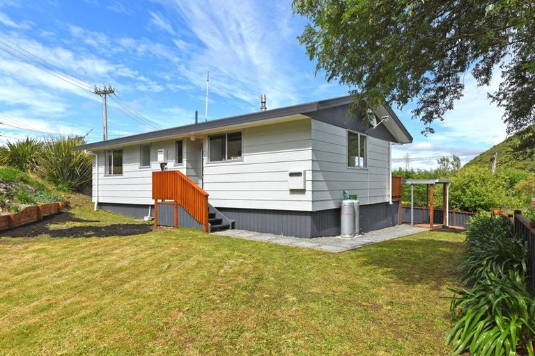 Photo of property in 83 Akatarawa Road, Birchville, Upper Hutt, 5018