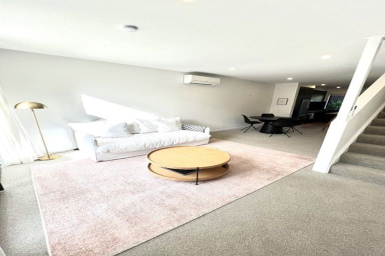 Photo of property in 37 Rua Kai Way, Brooklyn, Wellington, 6021